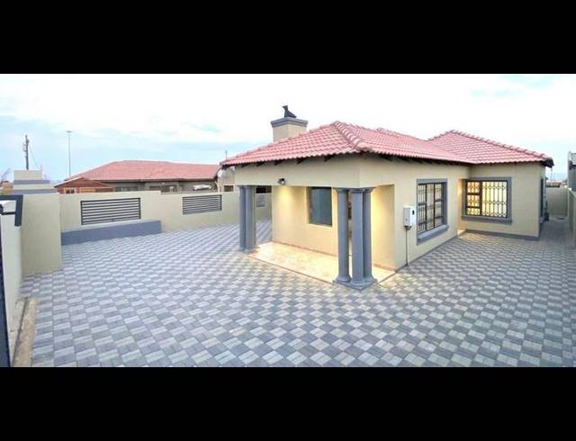 3 BEDROOM HOUSE FOR SALE IN TOEKOMSRUS